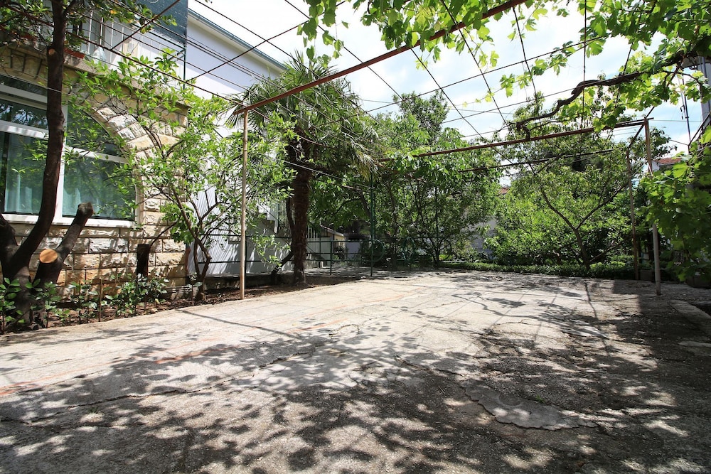 Photo 16