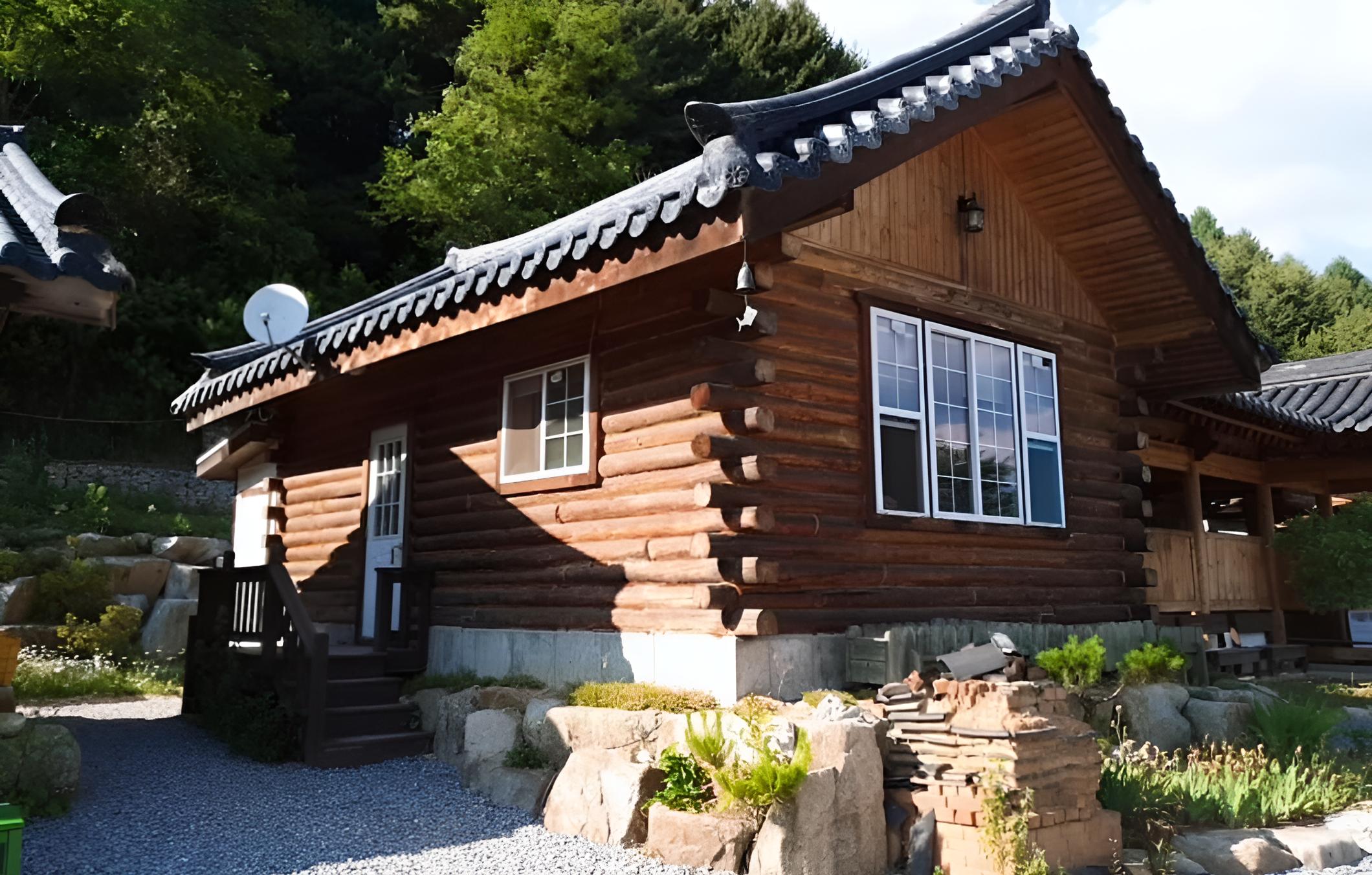 Pyeongchang Hwangtogudeulmaeul Pension view 3