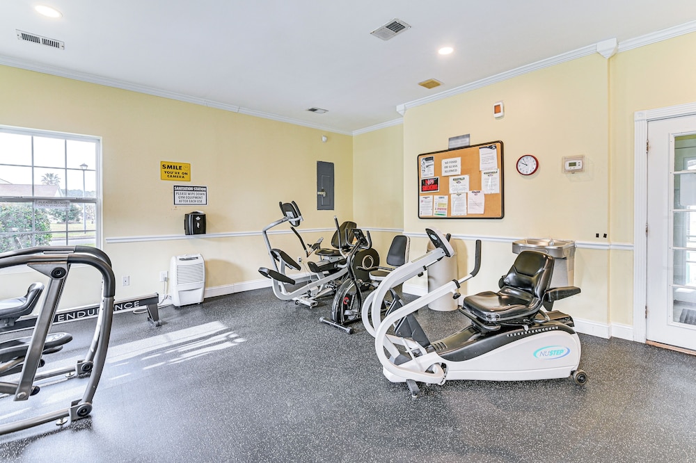 6 Mi to Myrtle Beach Hot Spots: Cozy Condo!