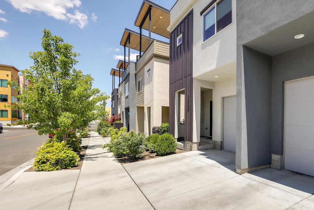 Reno Vacations - Midtown Reno Vacation Rental < 2 Mi to Downtown! - Property Image 2