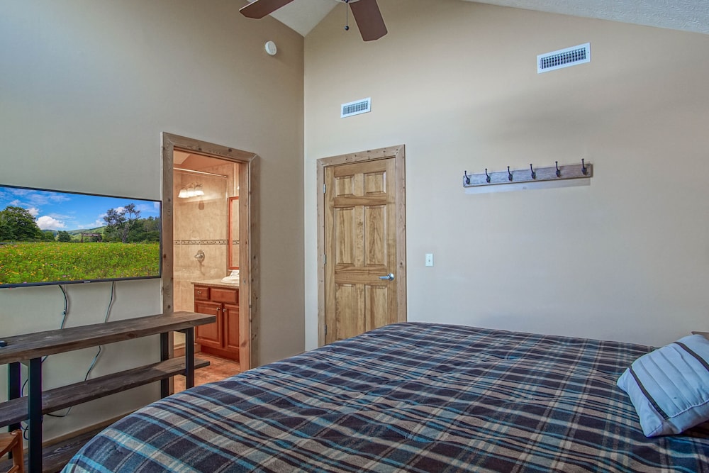 Loggers Run 11: 5 Bedrooms, 3.5 Baths