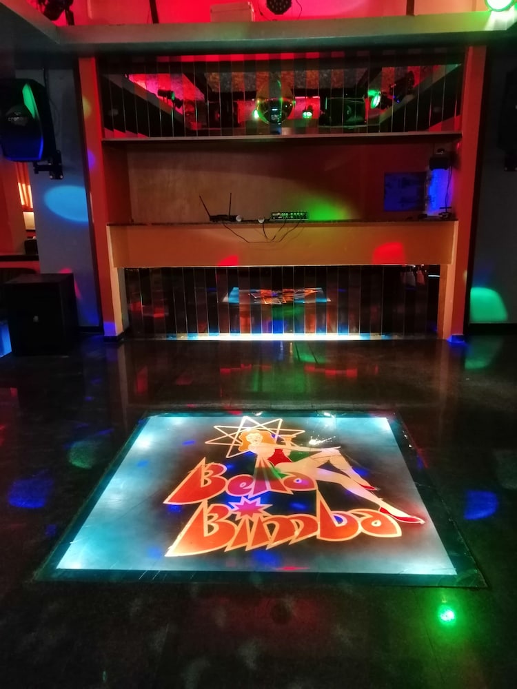 Photo 18