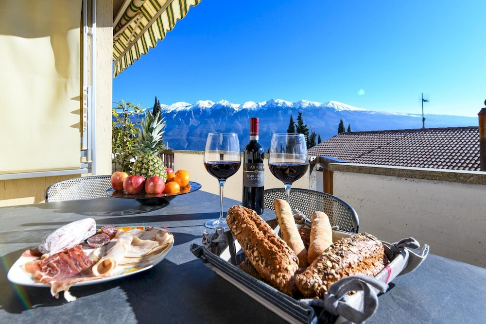 La Portella in Gardola view 5