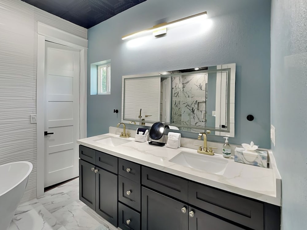 Blue Lagoon by Ryson Vacation Rentals