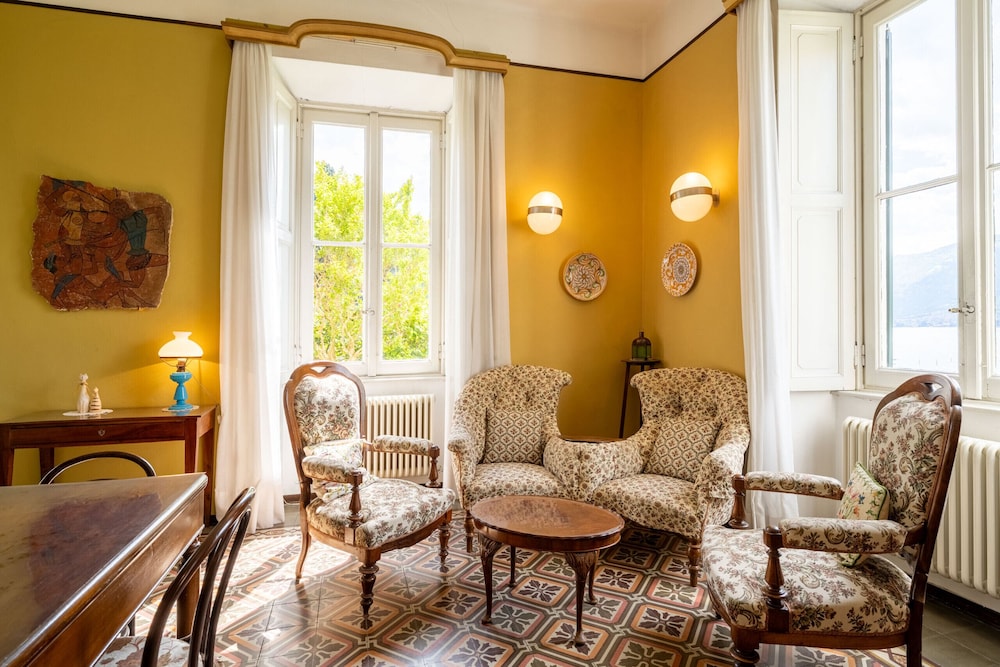 Emilia Gemstone Apartment by Wonderful Italy