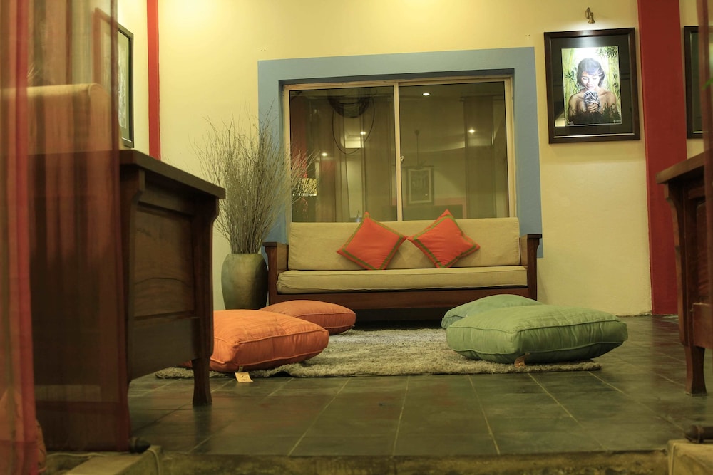 Heart Language Angkor Hotel - Hostel view 4
