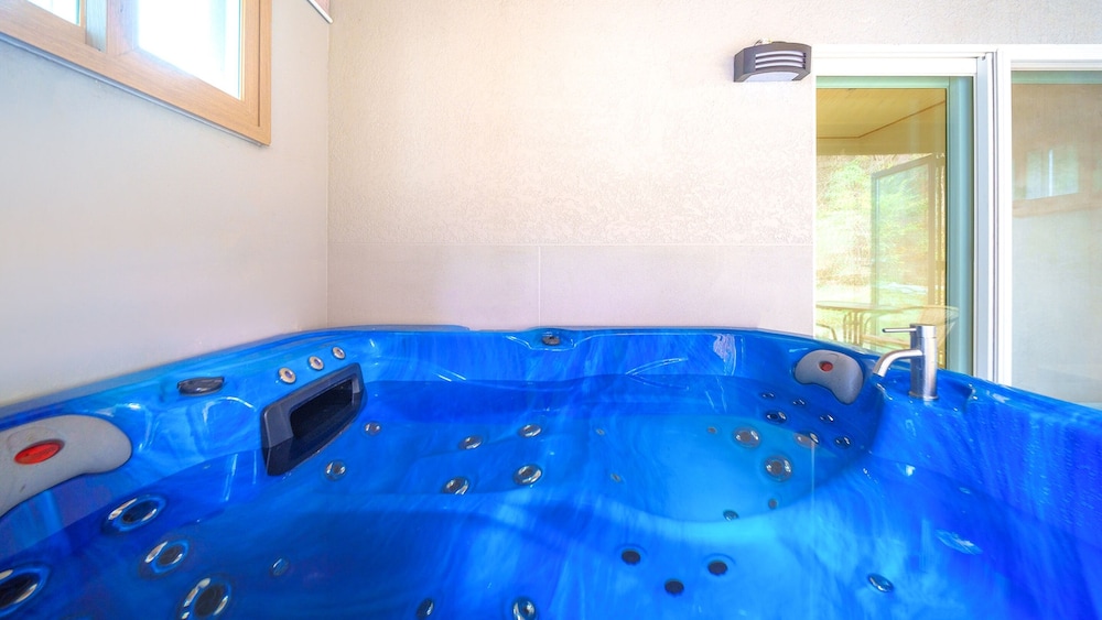 Gapyeong Sanchaek Glamping Pension