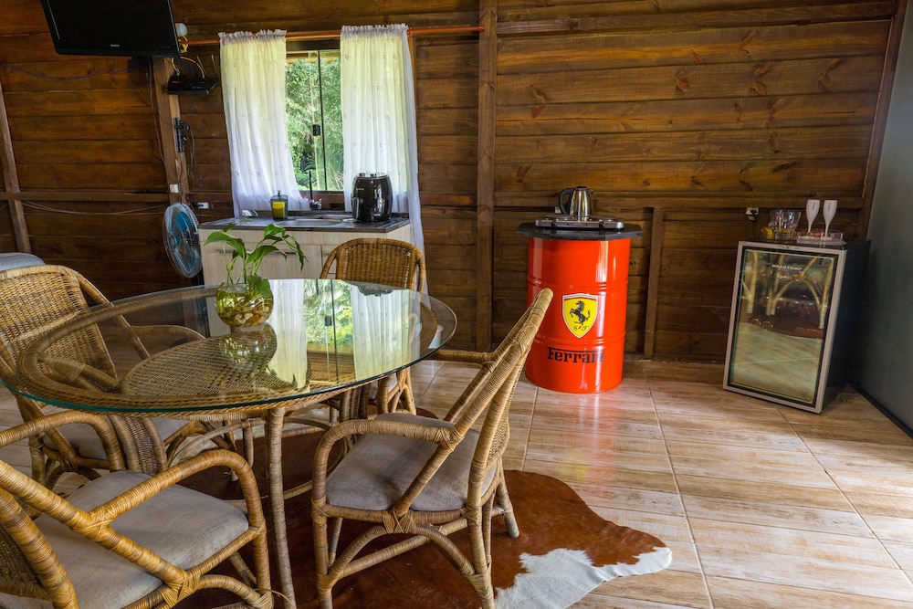 Chal com Wi-fi Vista p o Lago em Meio a Natureza