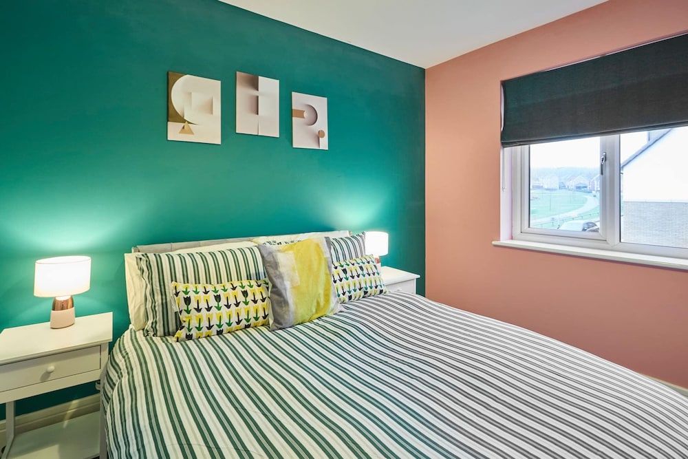 Host Stay Chippenham Close