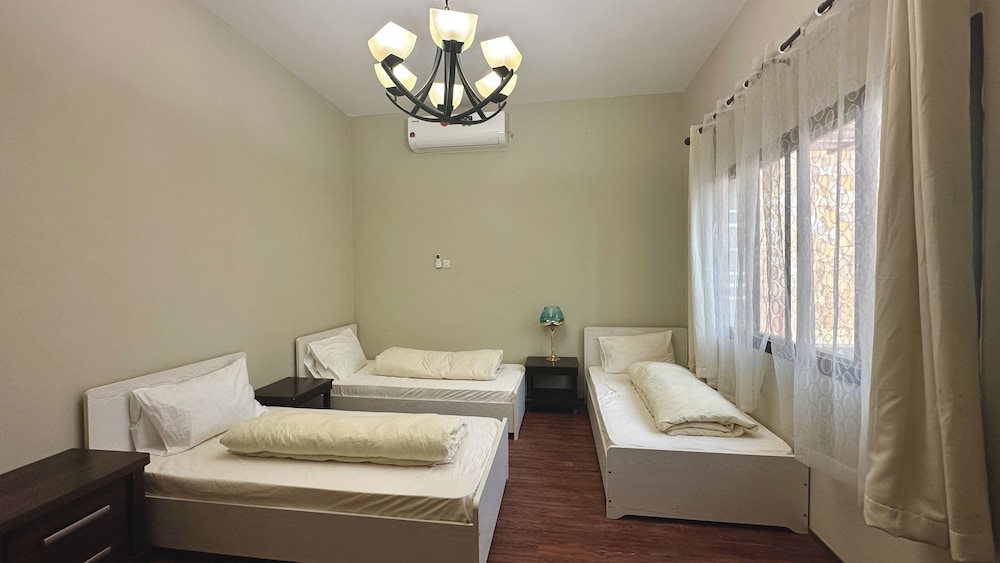 Roushan Resort