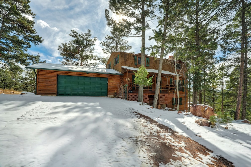 Log Lodge