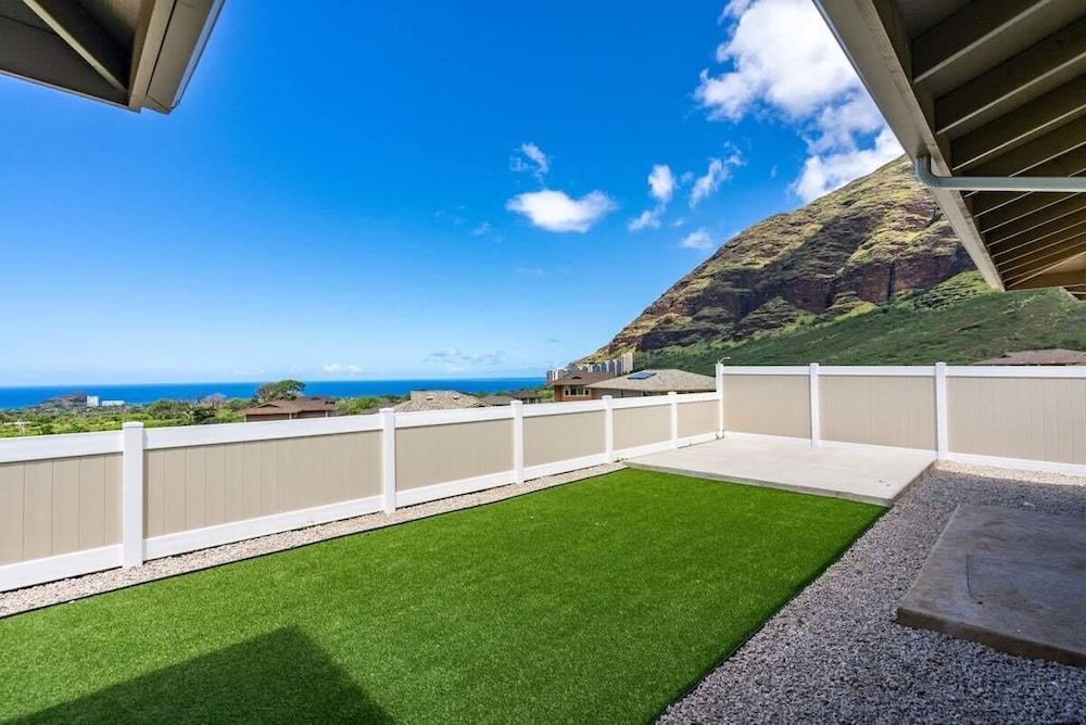 @ Marbella Lane - Serene & Lovely MT + Ocean Views