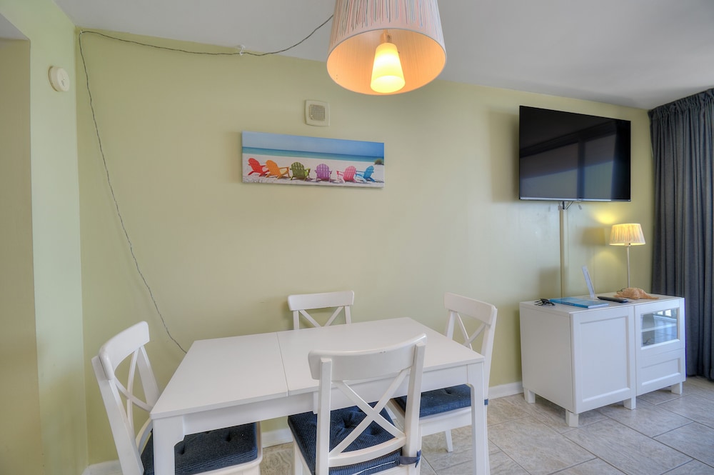 Units at Ocean Forest Plaza by Elliott Beach Rentals