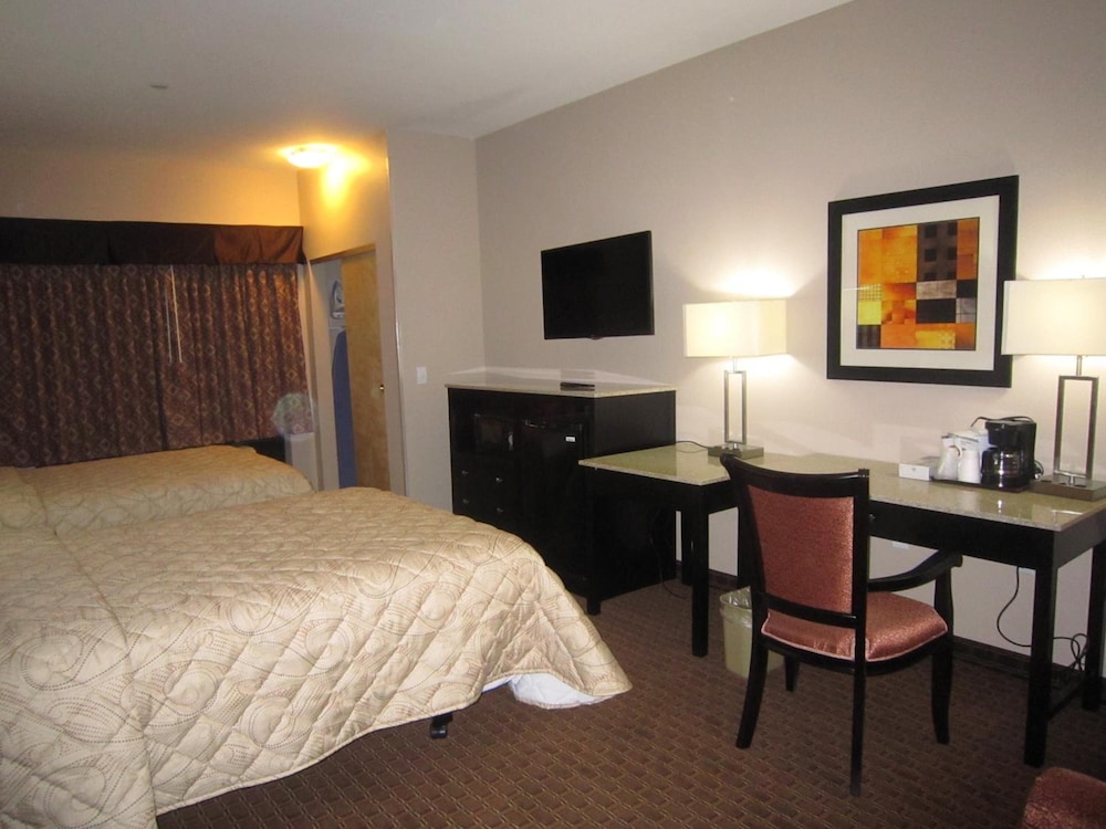 Red Carpet Inn And Suites Monmouth Jtc
