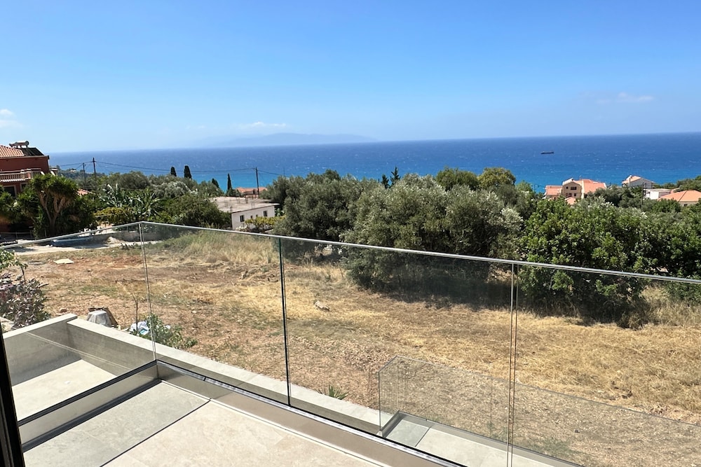 Seaview Serenity Villa in Kefalonia
