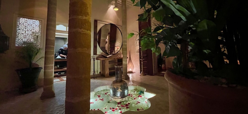 RIAD MALAÏKA