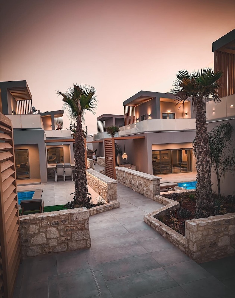 Lumina Sense Villas