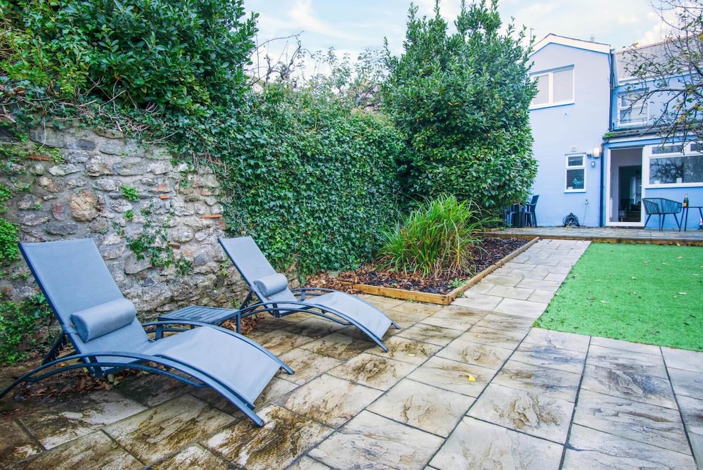 Lobster Cottage - 3 Bedroom Cottage - Tenby