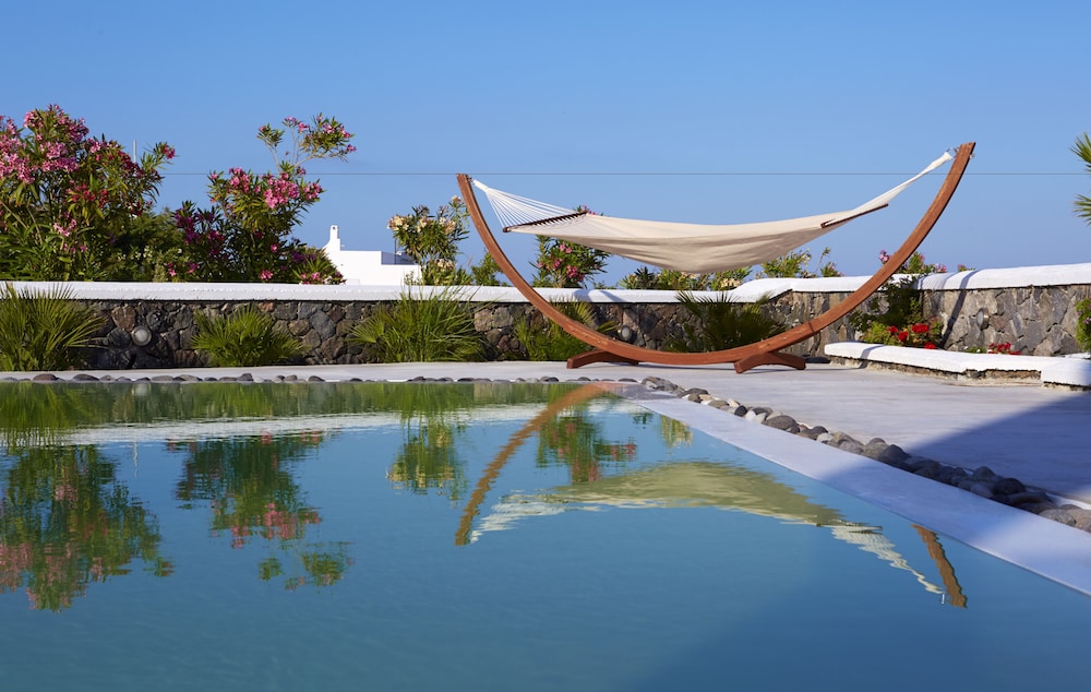 Amor Hideaway Villas