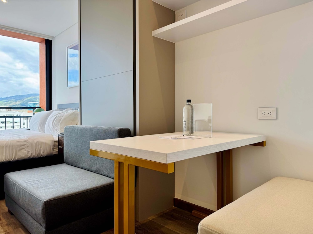 w Impressive 1BR in Bogota