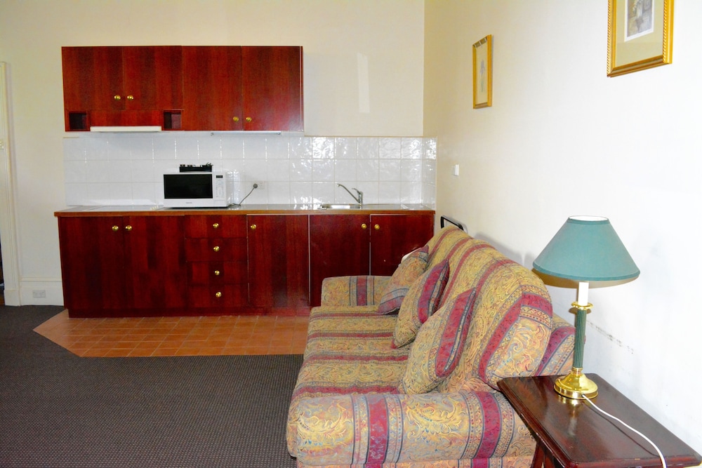 Magnolia Court Boutique Hotel Melbourne