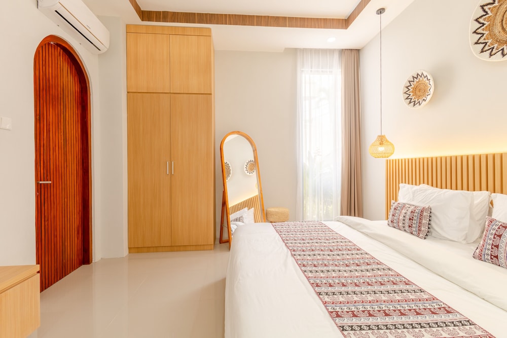 Stylish 3BR Villa La Greesa by OriVista