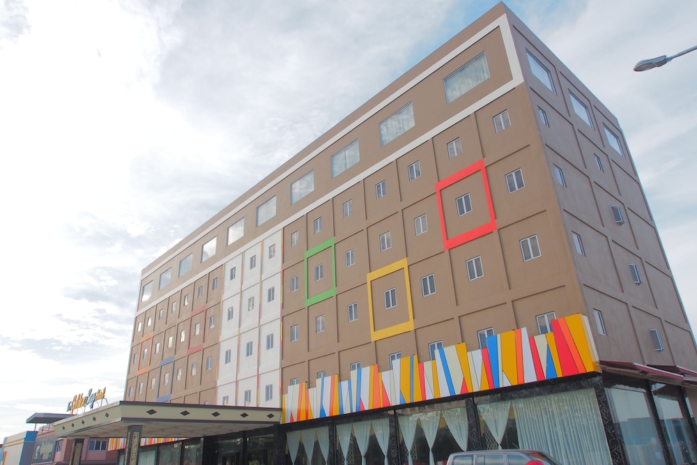 The Golden Bay Hotel Batam 70