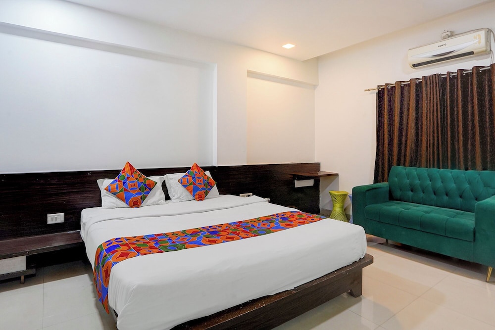 FabHotel Paradise Stay Inn
