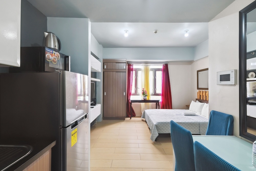 Tess and Tessha Condotel near T3 Airport