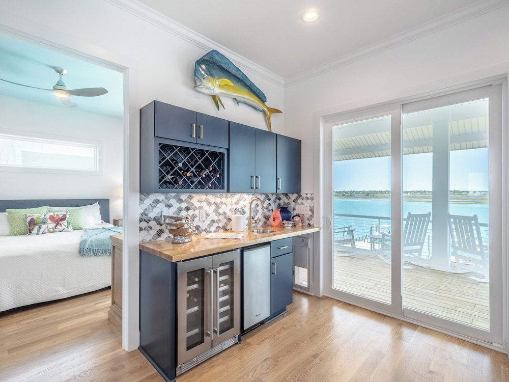 Channel 6 by Topsail Realty