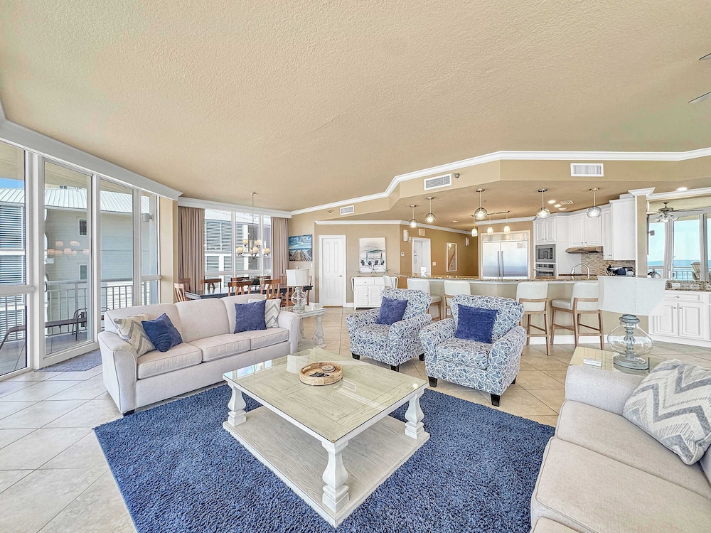 Oceanfront Luxe Pool + Beachfront Free Golf