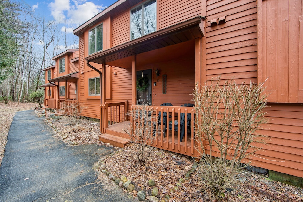 Cloud 50g - The Ultimate Adirondack Experience 3 Bedroom Townhouse by The Summit at Gore Mountain