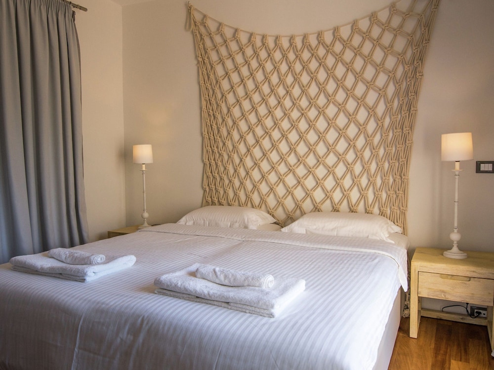 Villa in Sivota With Sea View & Pool