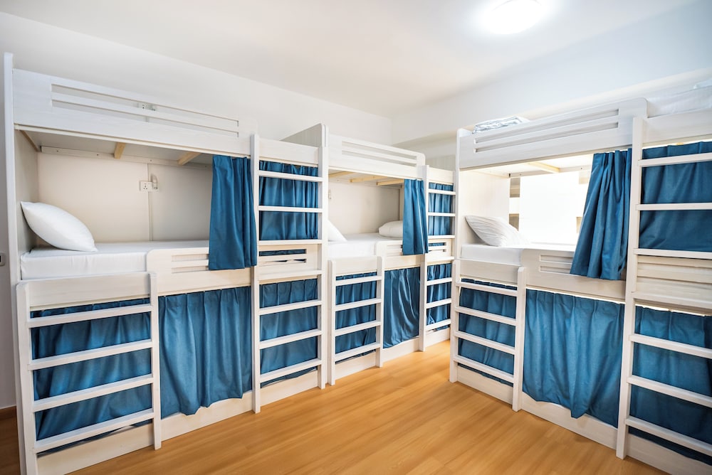 YouSleep Hostel
