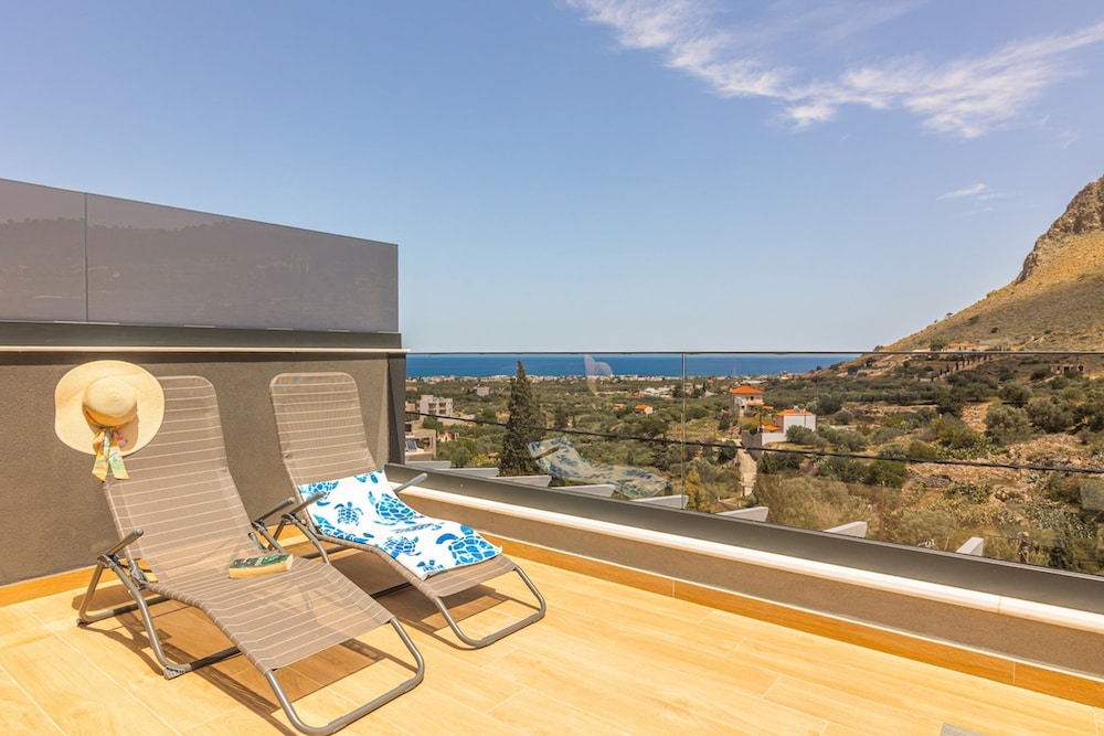 Villa Bianca With Jacuzzi