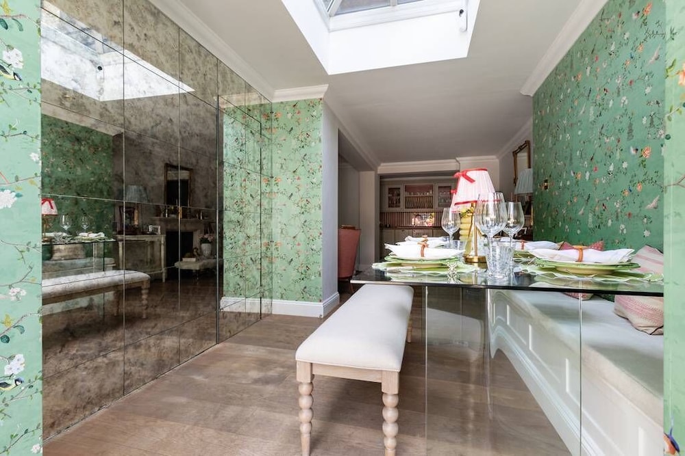 Westbourne Park Road Xvii by Onefinestay
