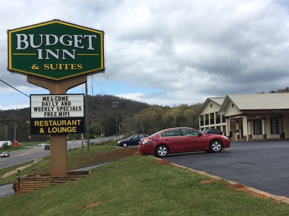 Oxford Vacations - Budget Inn and Suites - Property Image 1