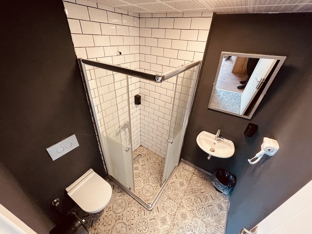 OTTO City Premium Süitler - Image 13