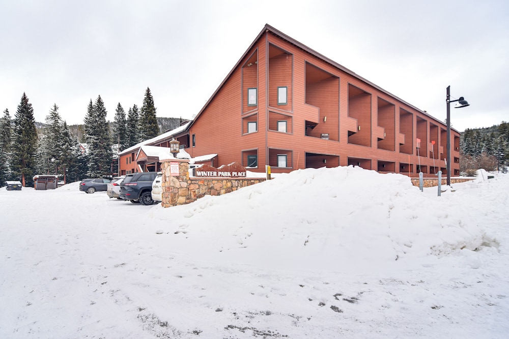 Walk to Winter Park Resort: Condo w/ Hot Tub!