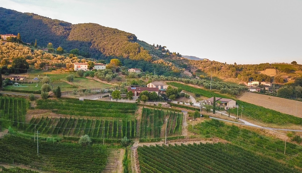 Valle del Sole Winery Farmhouse