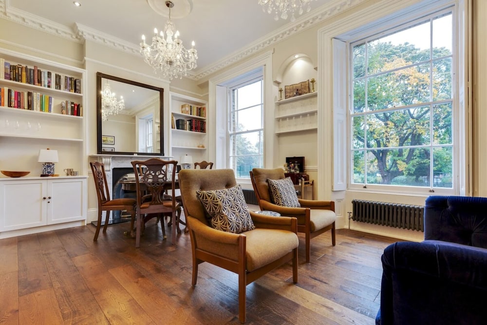 Bright Camberwell Georgian Apartment