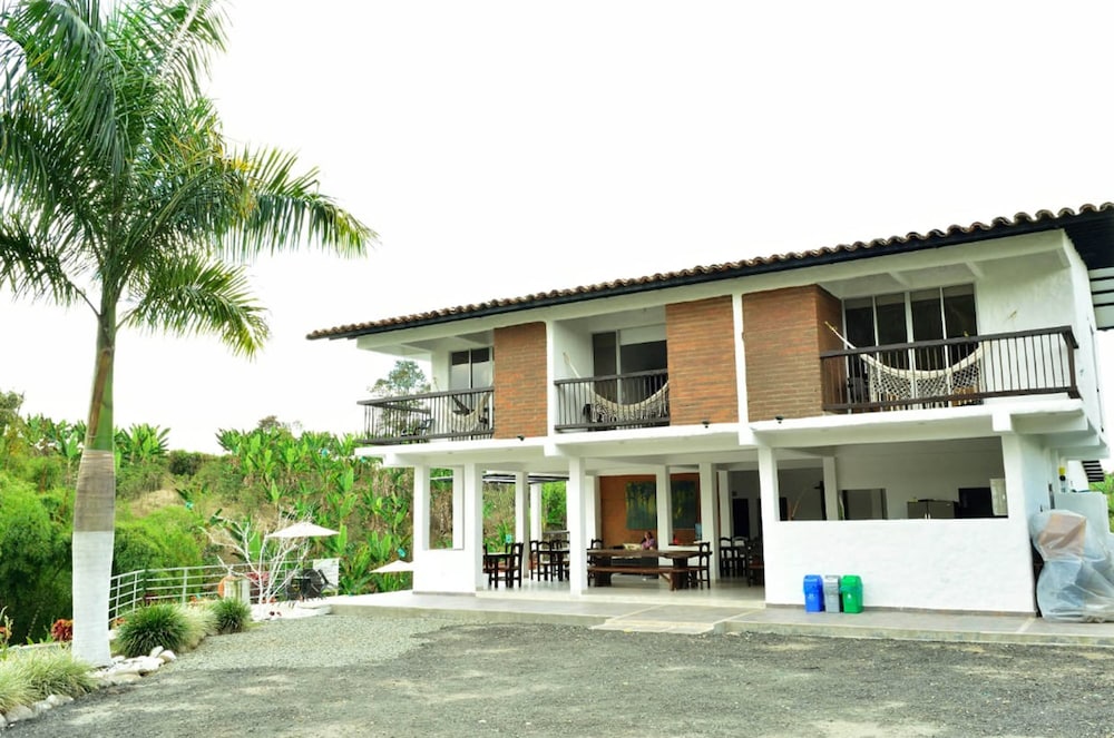 Loma Verde Premium view 3