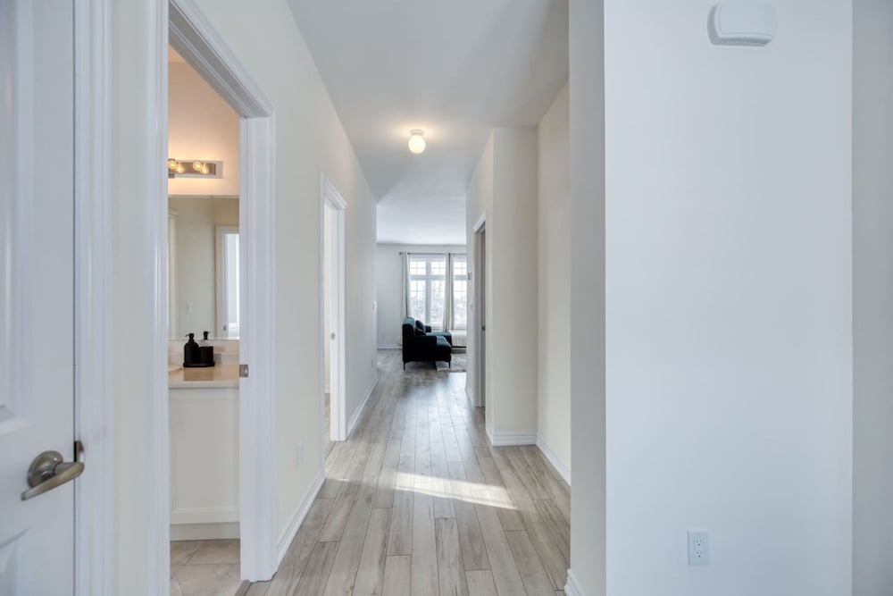 Spacious Brand New 4-bed Retreat in Quinte West