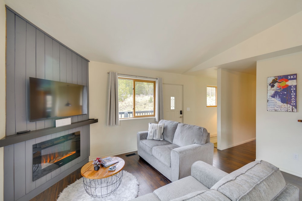 Hike, Fish, Ski & Explore: Cabin Near Breckenridge