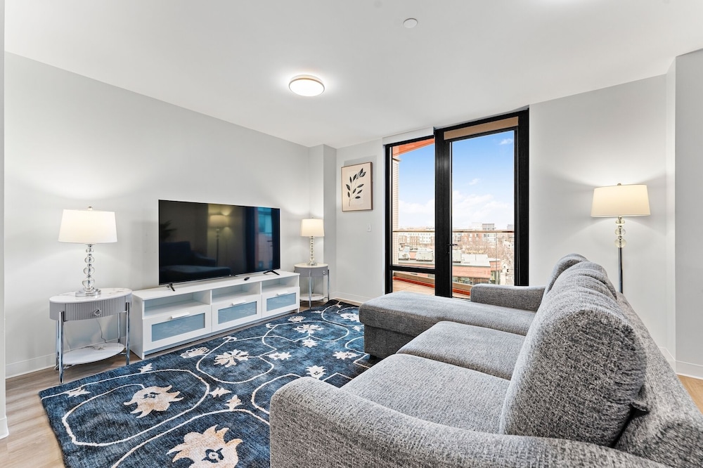 Furnished Apts near Harvard Stadium