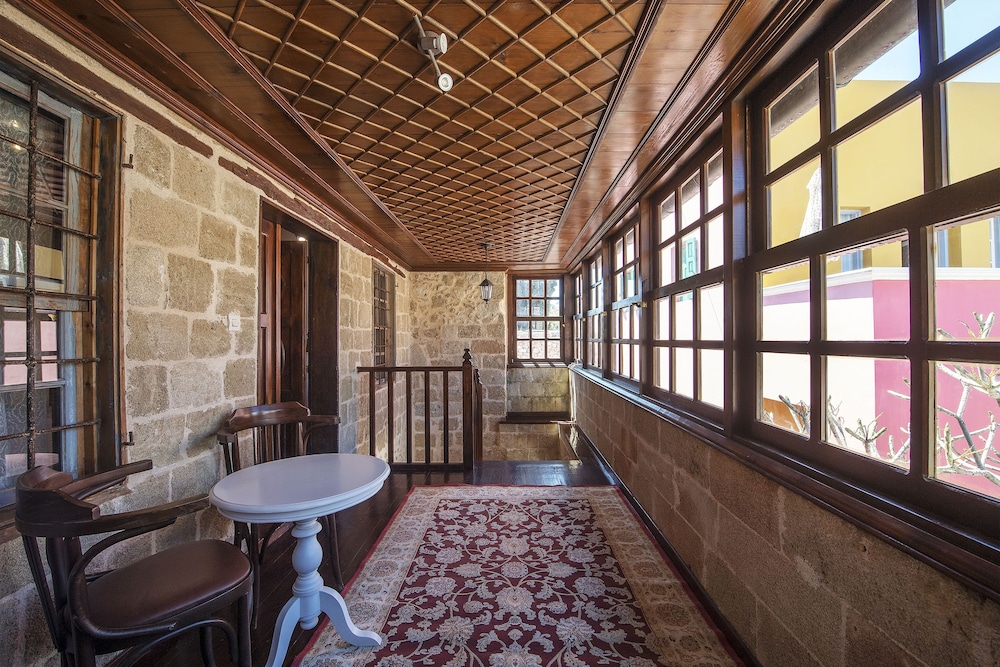 Saint Artemios Hotel and Oriental Suites