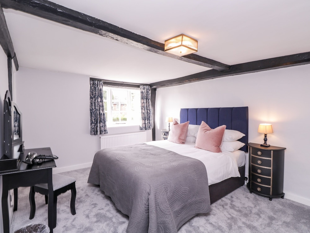 Battel Hall Cottage