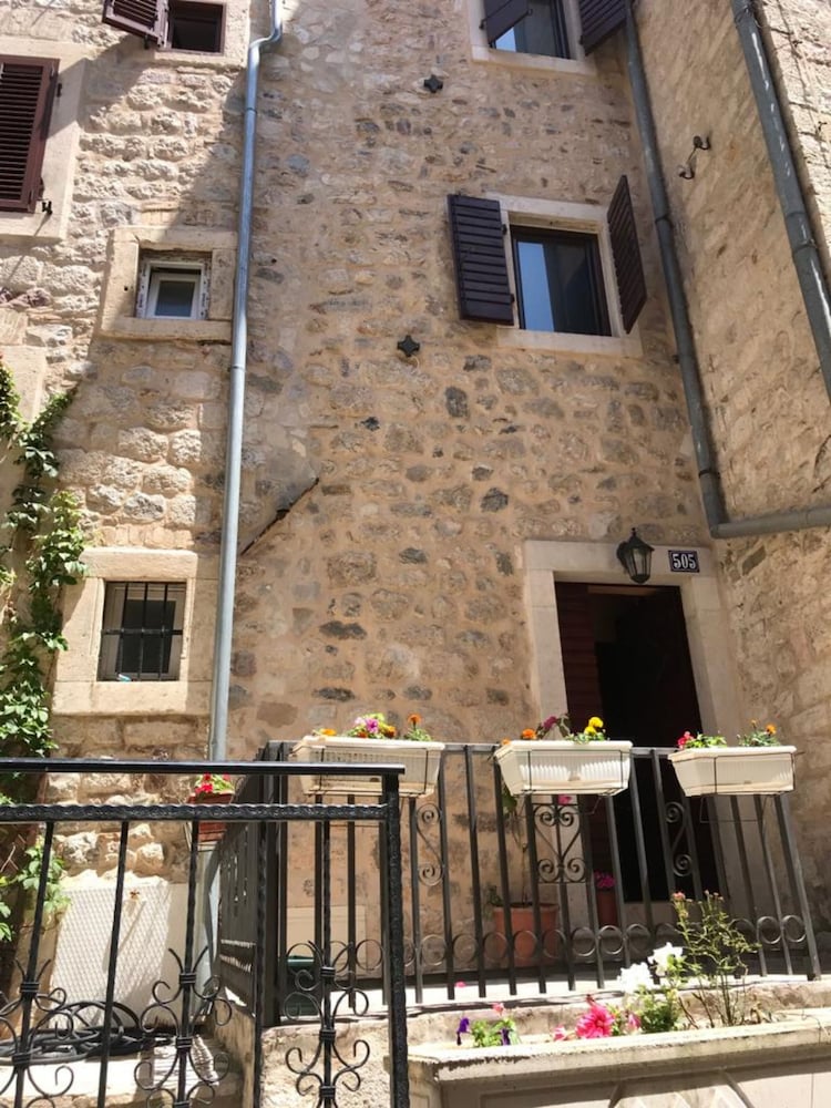 Kotor Casa Collection