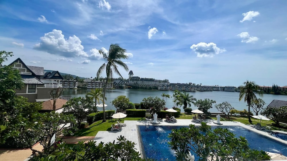 Luxury Seaview 6 Bedrooms With Infinity Pool Villa, Private Gym, Superfast Wifi