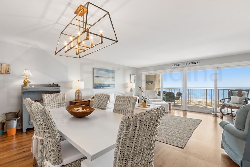 444 Amelia By The Sea 3 Bedroom Condo